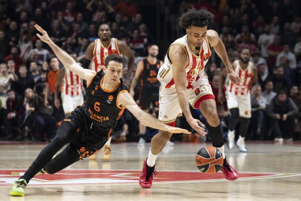 Crvena Zvezda Meridianbet Belgrade v Valencia Basket - Euroleague 2025/2026